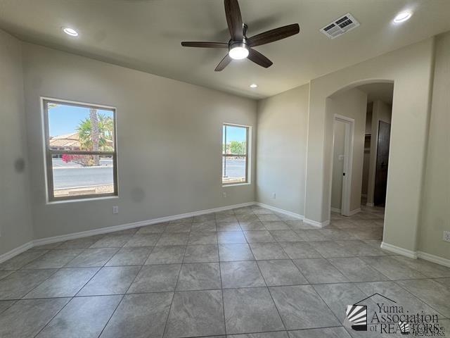 Building Photo - 3400 S Ave 7 E