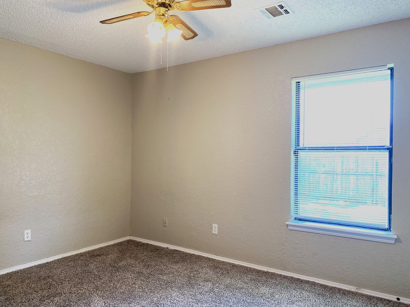 Building Photo - 1120 SW 101st St