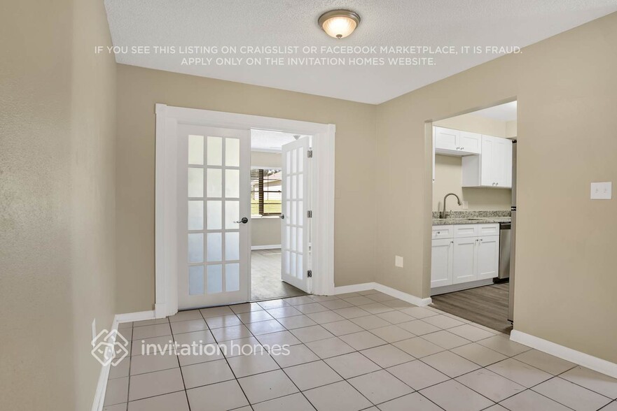 Building Photo - 6903 Fern Cir