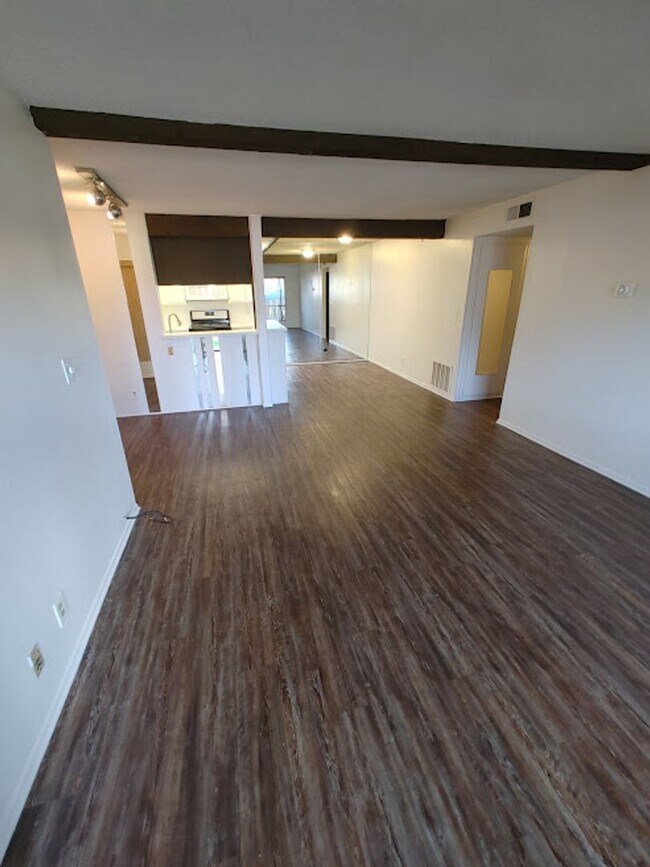 Primary Photo - U{COMMING - PEACEFUL 2BD/2BA CONDO NEAR TH...