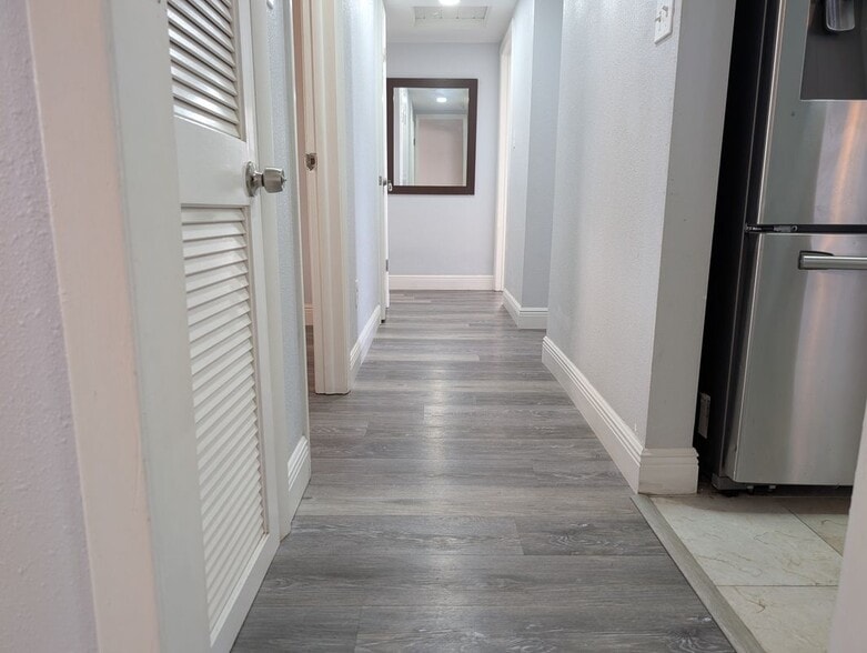 Building Photo - 7173 Darien Way