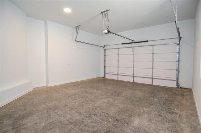 Building Photo - 3963 Enclave Wy