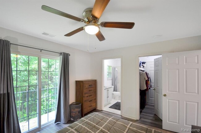 Building Photo - 8425 Williamstown Dr