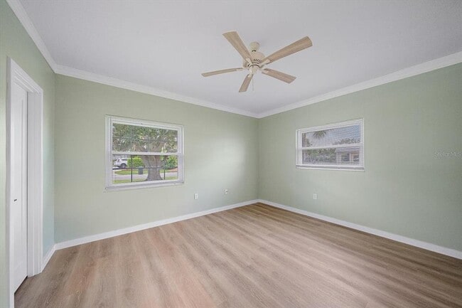 Building Photo - 5865 Tidewood Ave