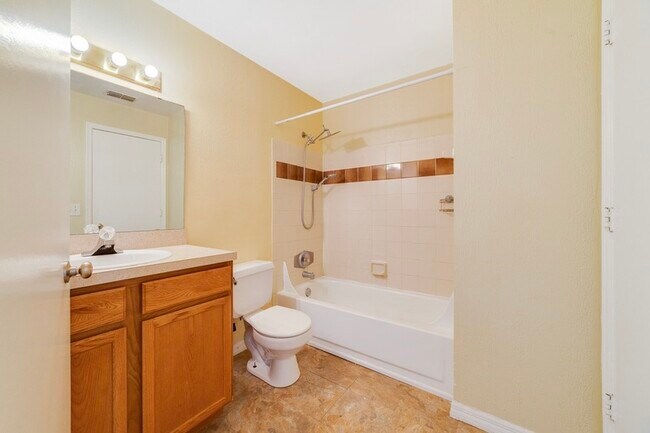 Building Photo - 6052 Westgate Dr