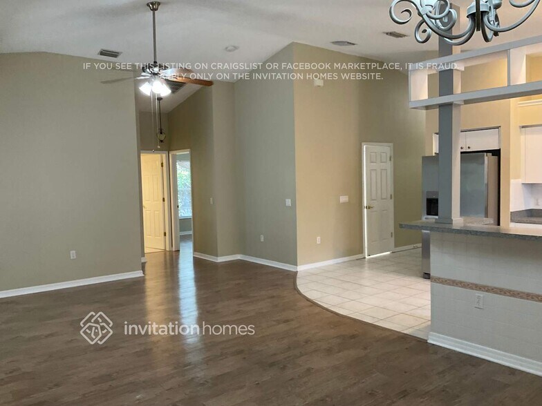 Building Photo - 660 Anclote Dr