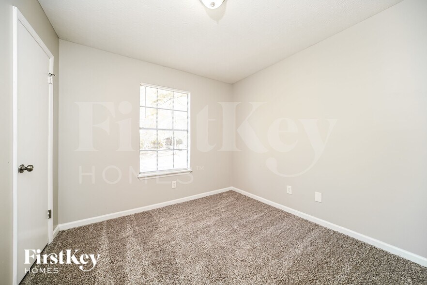 Building Photo - 5516 Liberty Rd