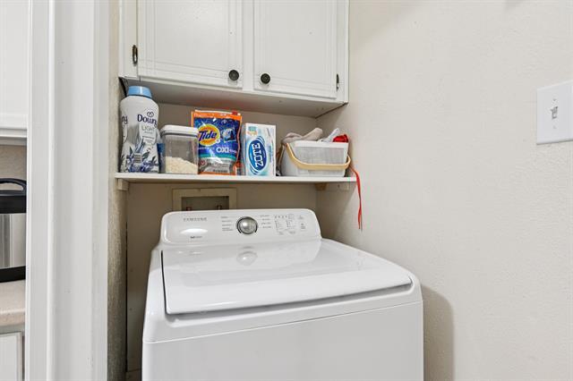 Building Photo - 2106 Avalon Ln