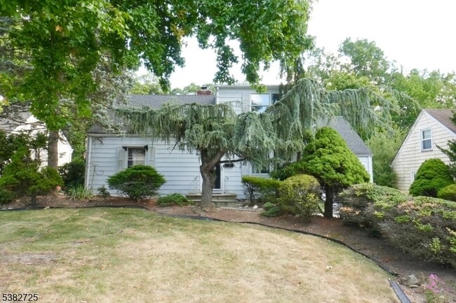 Primary Photo - 25 Glenview Dr