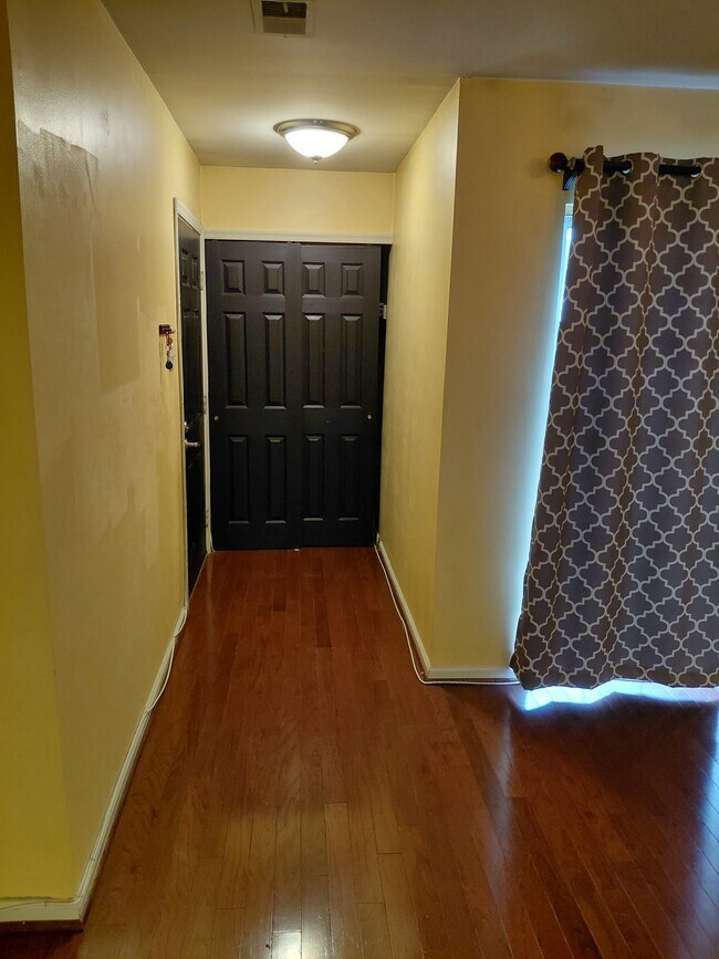 Building Photo - 93 Ramsgate Ct