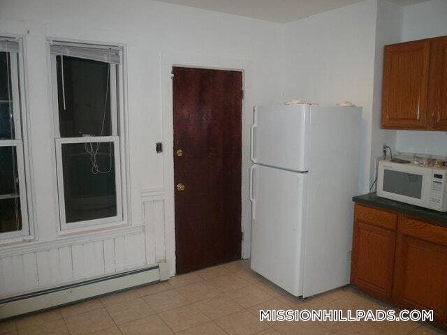 Building Photo - 140 St Alphonsus St