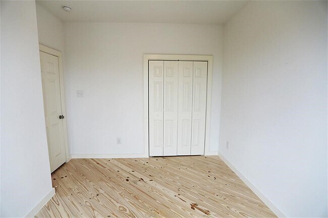 Building Photo - 4102 McKinney St