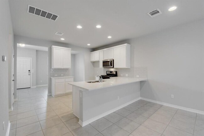 Building Photo - 1661 Yaupon Grove Ln