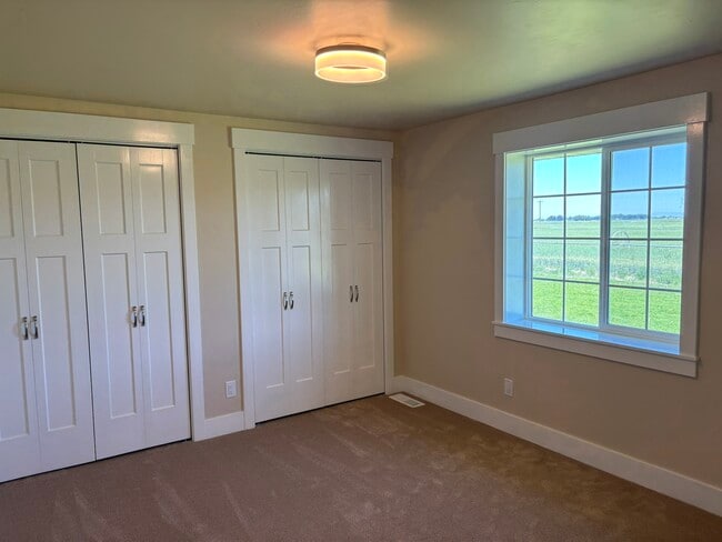 Building Photo - 5265 S 4300 W