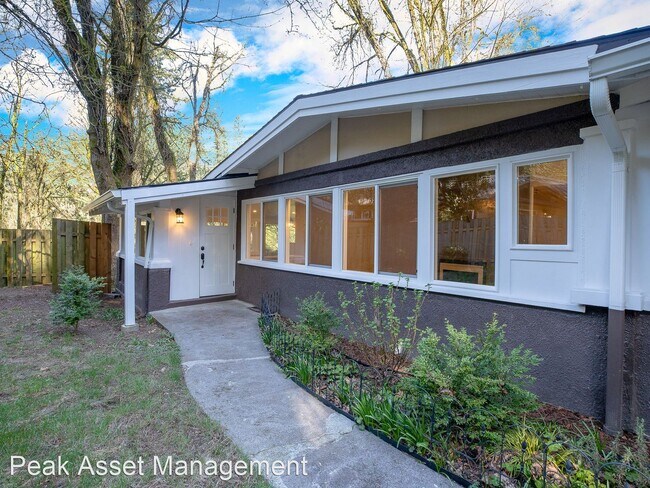 Building Photo - 3 br, 2 bath House - 2909 SW Upper Dr