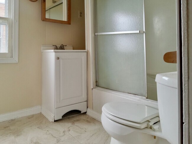 Building Photo - 26-28 E Pine St.