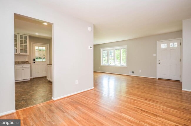 Building Photo - 4805 Willet Dr