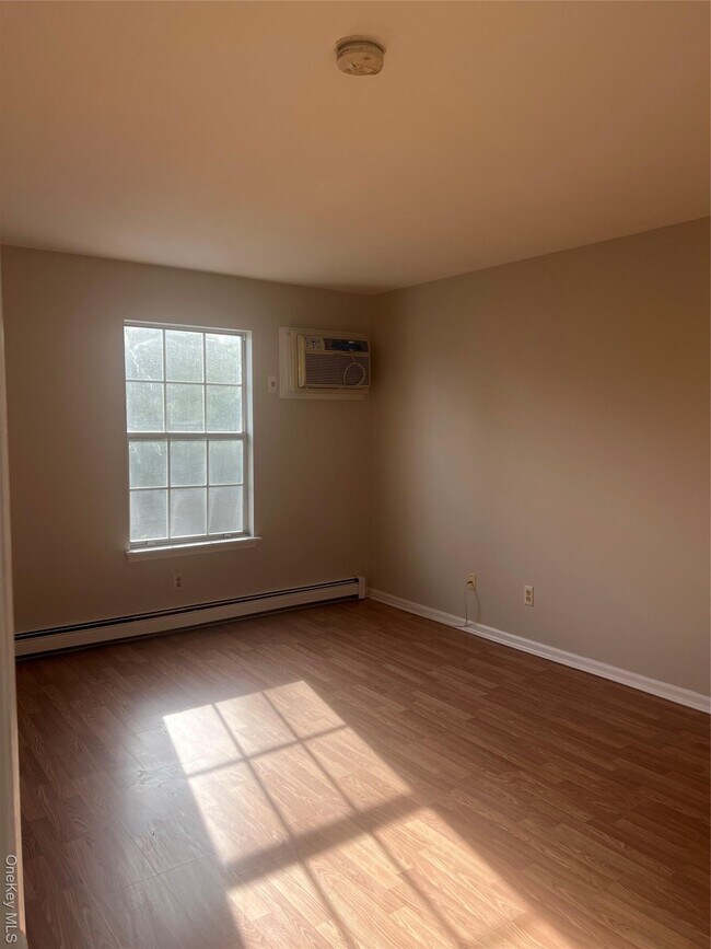 Building Photo - 21 Lexington Hills Rd