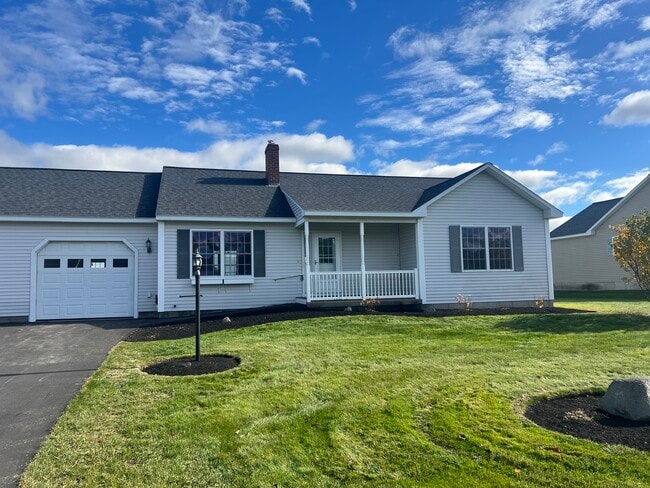 Primary Photo - 10 Private Dr