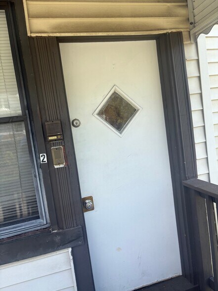 Building Photo - 5117 Gwynn Oak Ave