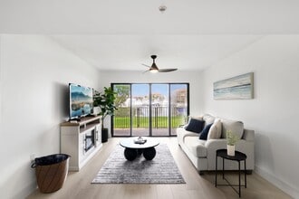 Building Photo - 1601 Marina Isle Way