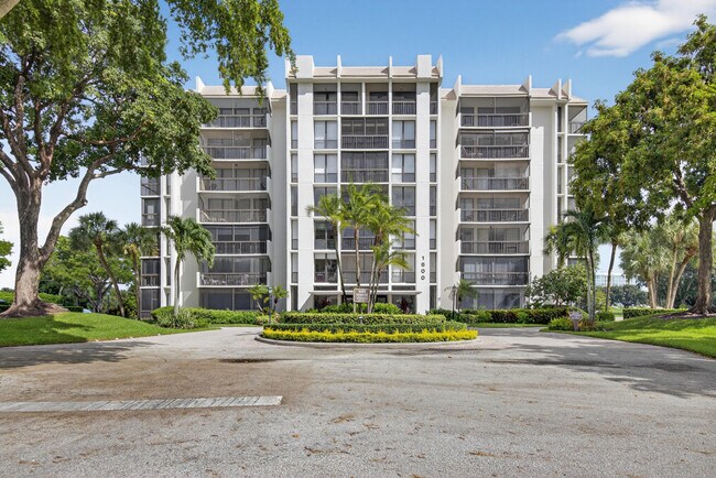 Primary Photo - 1615 Bridgewood Dr