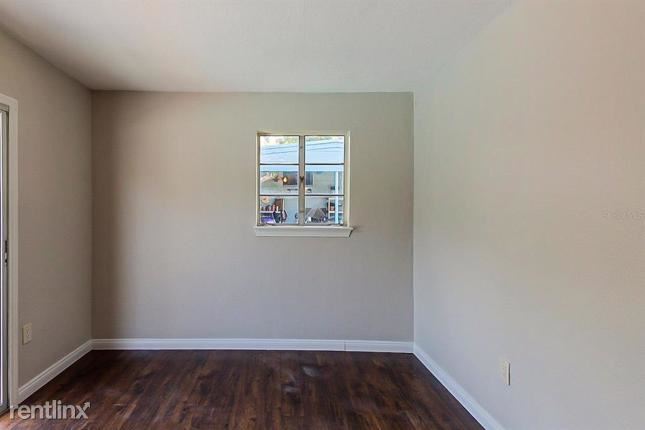 Building Photo - 4 br, 2 bath House - 6026 Danube Way