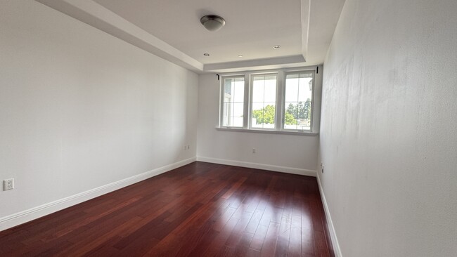 Building Photo - 151 El Camino Real