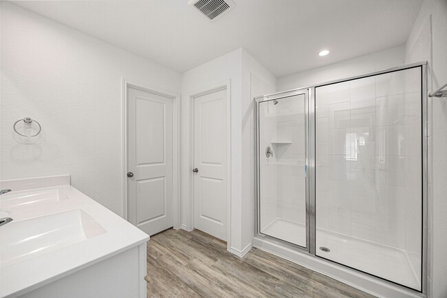 Building Photo - 31019 Delamere Turn Trial