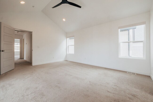 Building Photo - Stunning 4 Bedroom Home in Lehi with Great Amenities!