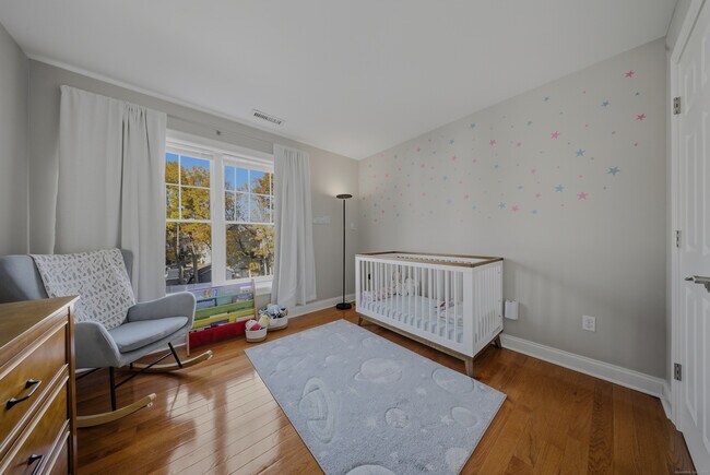 Building Photo - 1707 Summer St