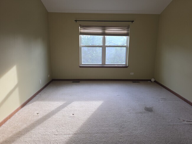 Building Photo - 2350 Fishhook Way