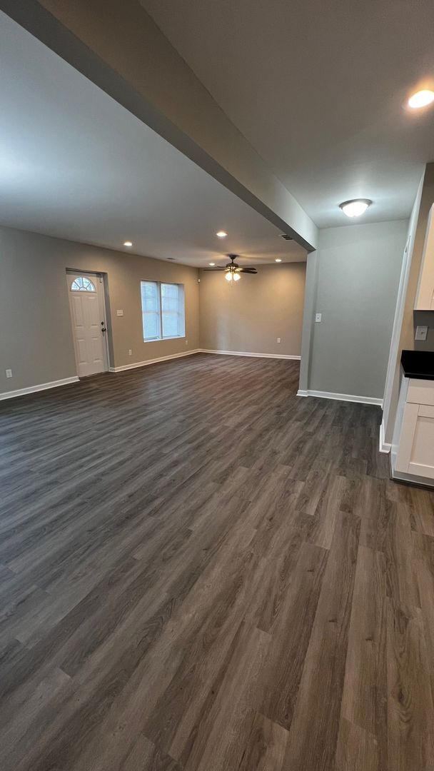 Building Photo - BRAND NEW 3bd/2ba Bungalow Renovation!!! -...