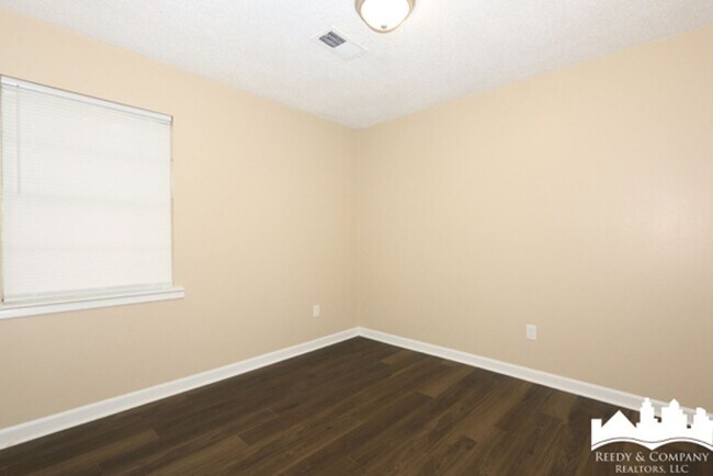 Building Photo - 3445 Beech Grove Rd