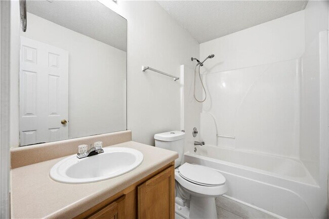 Building Photo - 3453 Cameo Ct