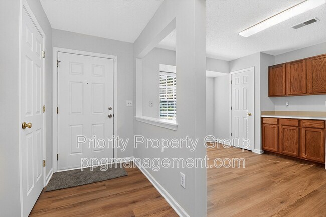 Building Photo - 3204 Barons Court Rd