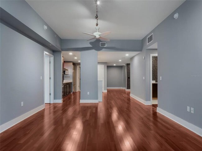 Building Photo - 260 S Osceola Ave