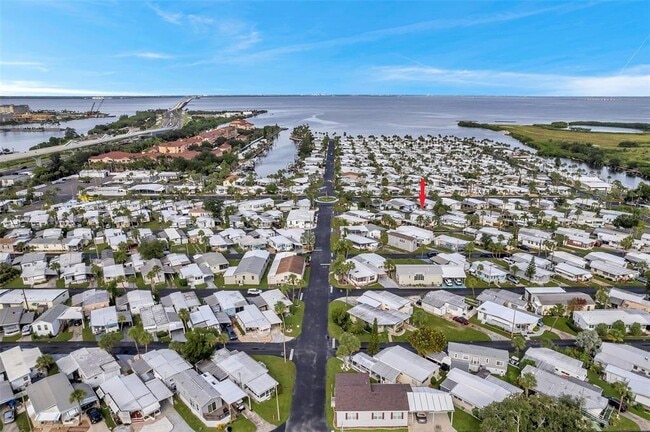 Building Photo - 4851 W Gandy Blvd