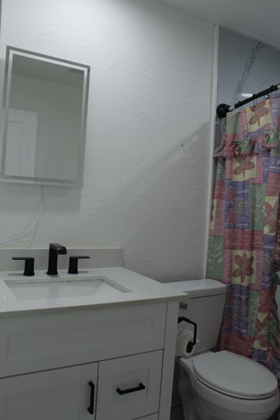 Building Photo - 24301 E Colonial Dr