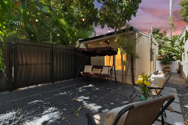 Building Photo - 2440 SW 19th Ave