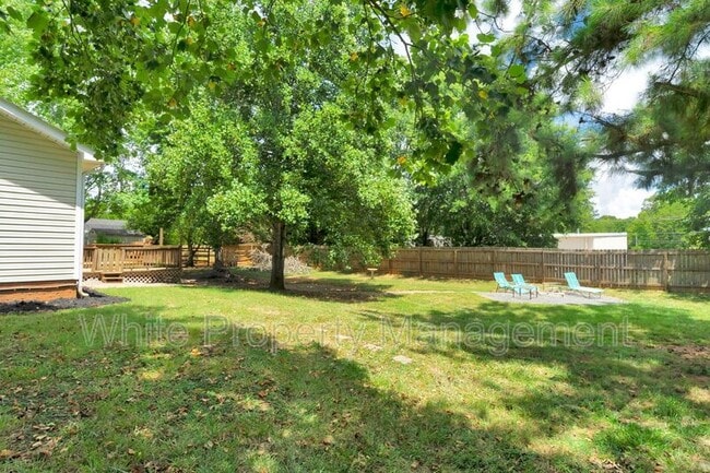 Building Photo - 3501 Sassafras Trail