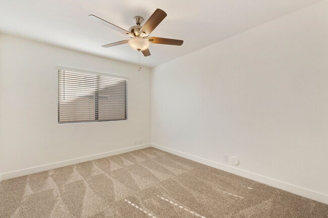 Building Photo - $60K in updates, Single level home in 85254!