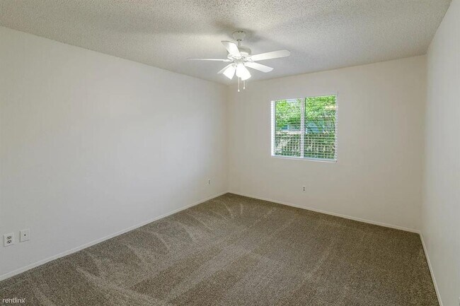Building Photo - 6707 Carisbrooke Ln