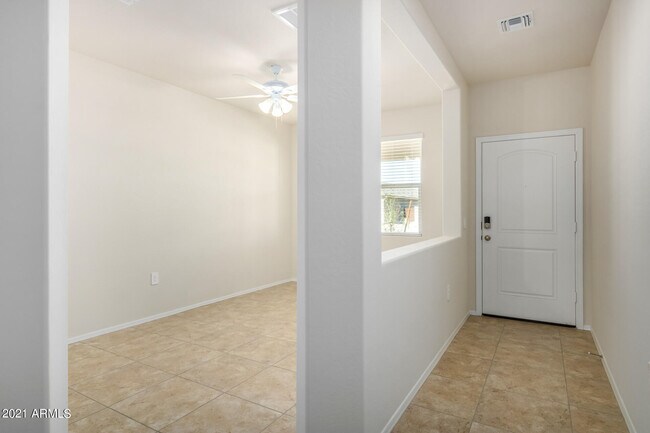 Building Photo - 36071 Seville Dr