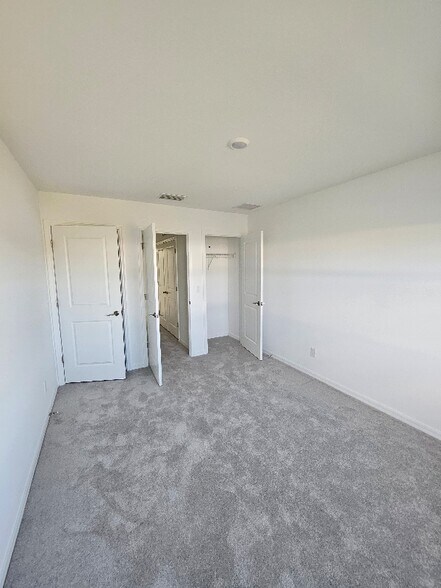 Building Photo - 16515 San Nicola Pl