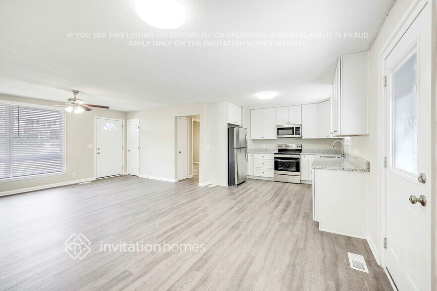 Building Photo - 4936 Shihmen Dr