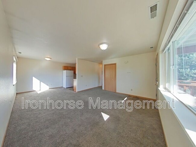 Building Photo - 2491 Wheeler Dr