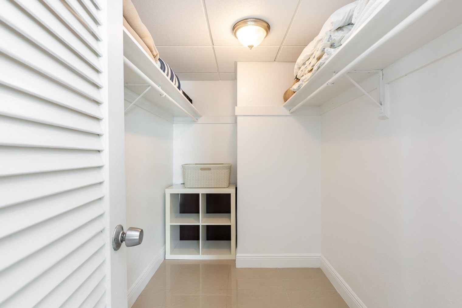 Building Photo - 3901 S Ocean Dr