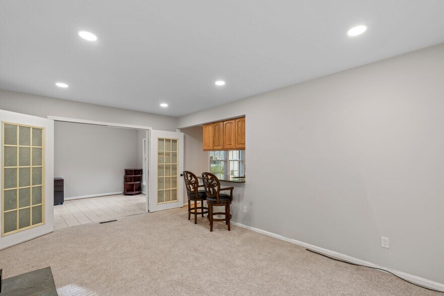 Building Photo - 12037 Stoneford Dr