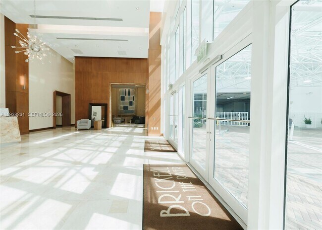 Building Photo - 31 SE 5th St